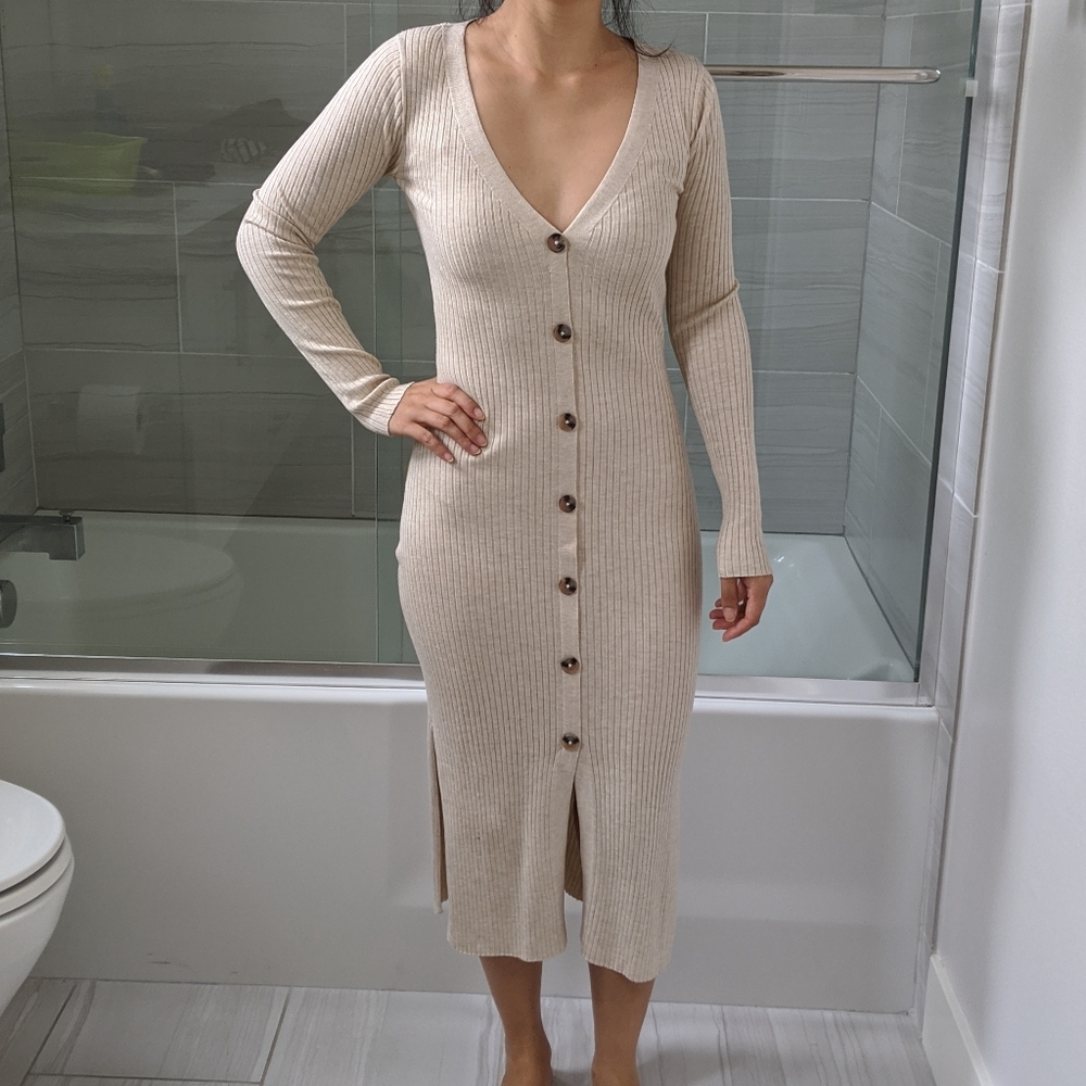 Ribbed long sleeve midi dress